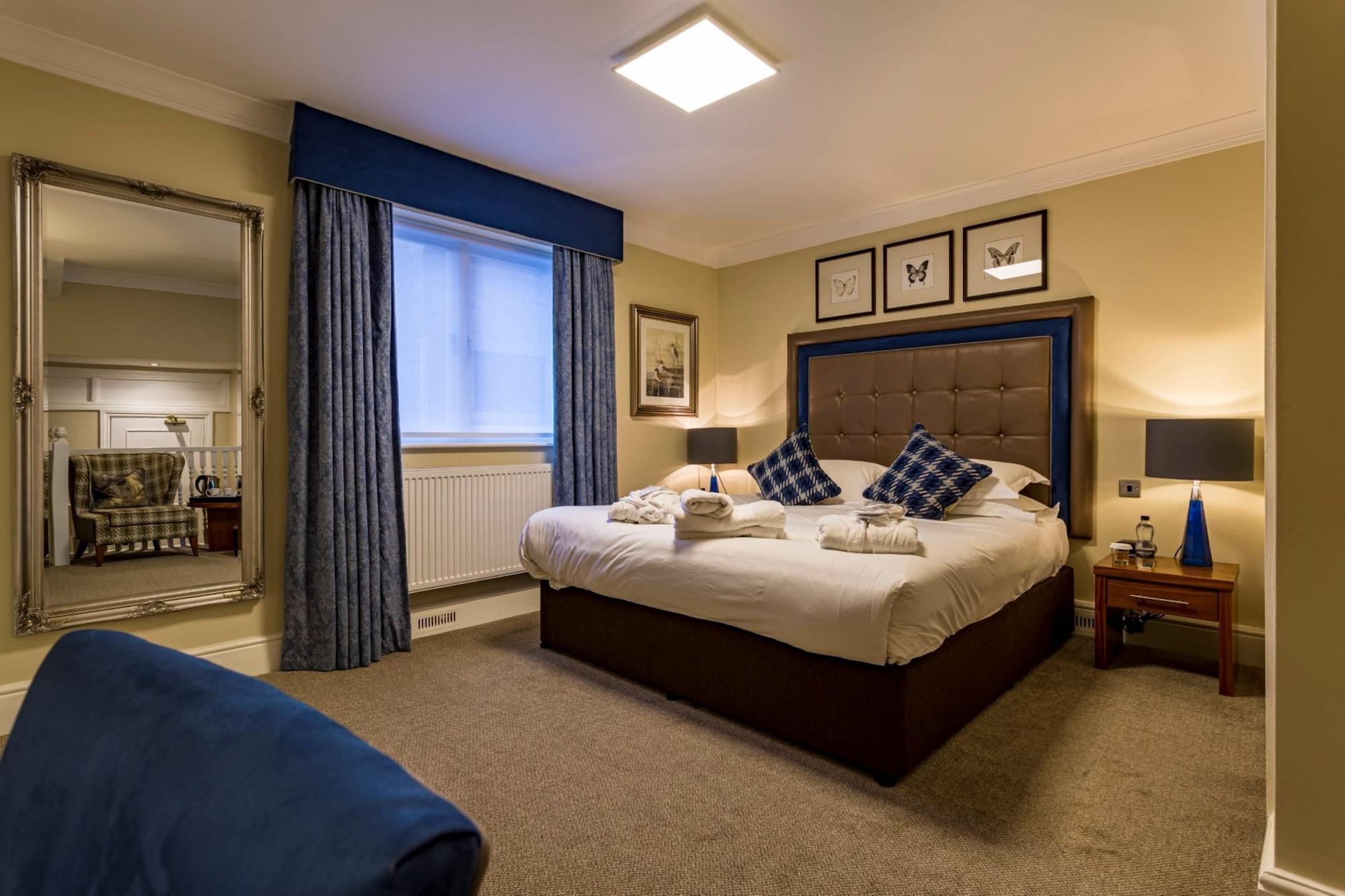 The Talbot Hotel, Oundle , Near Peterborough 외부 사진