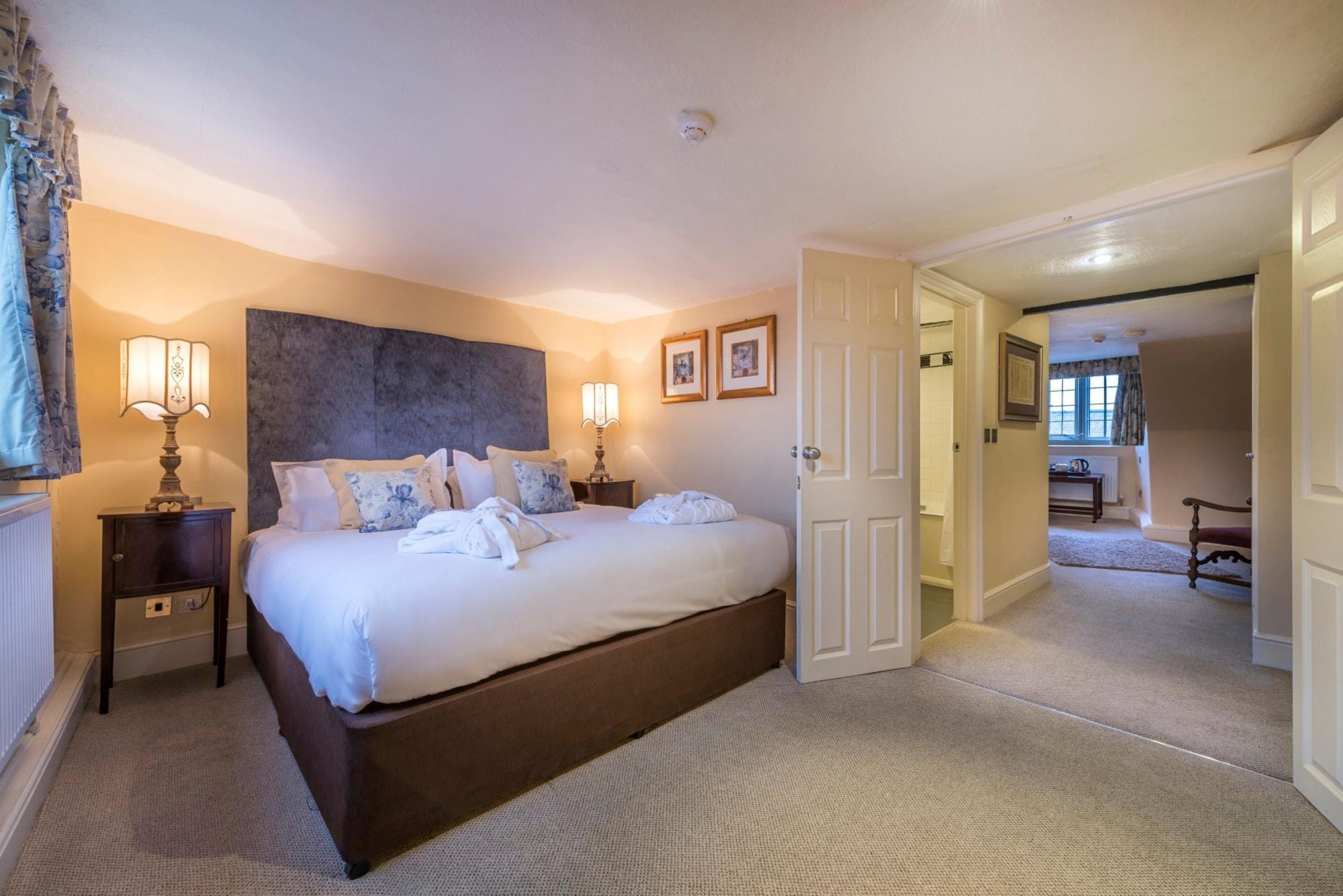 The Talbot Hotel, Oundle , Near Peterborough 외부 사진