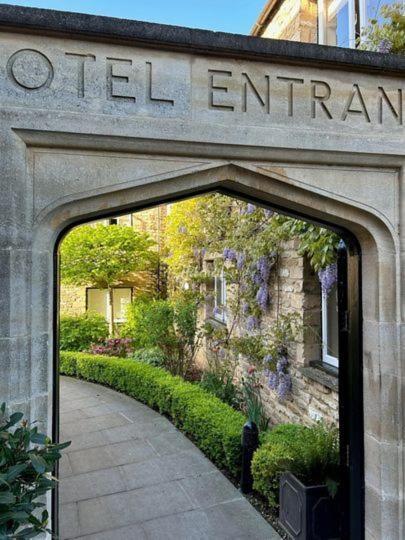 The Talbot Hotel, Oundle , Near Peterborough 외부 사진
